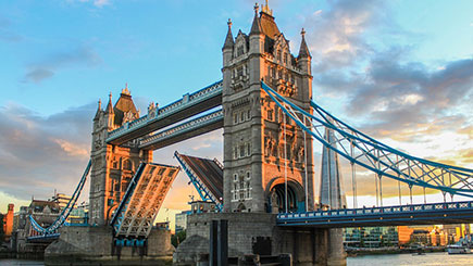 Buy Tower Bridge Exhibition and Lunch at dim t for Two Buy Tower Bridge Exhibition and Lunch at dim t for Two